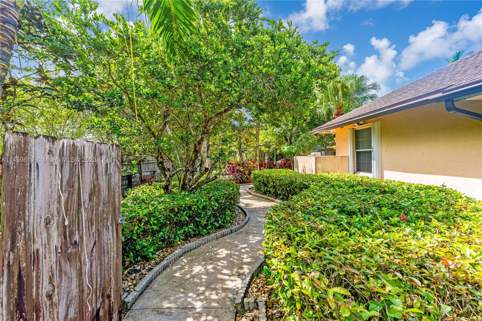SILVER PALM ESTS PT 1 - Residential