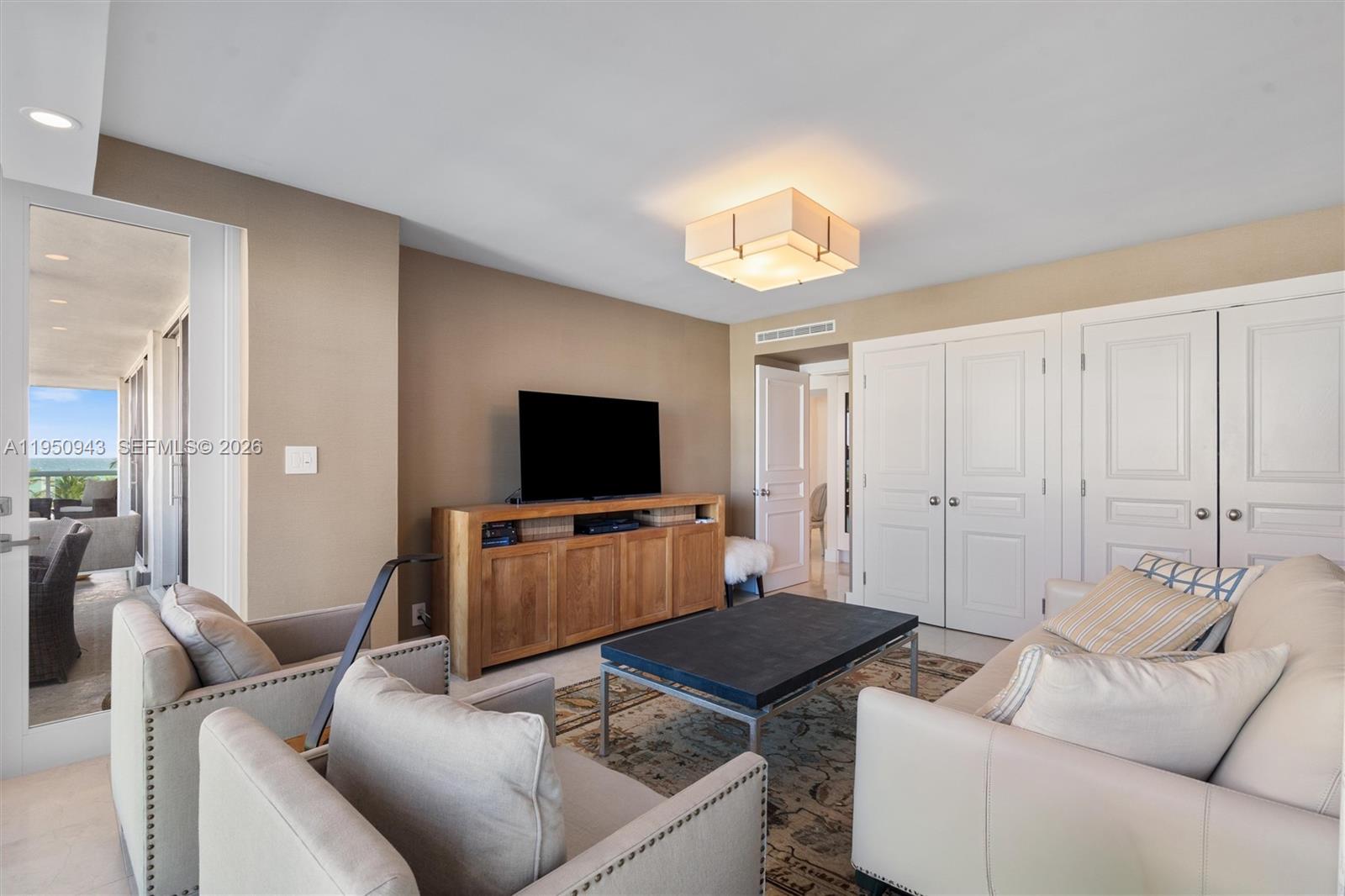 POINT OF AMERICAS - Residential
