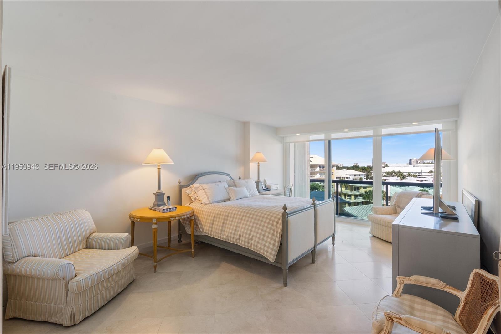 POINT OF AMERICAS - Residential