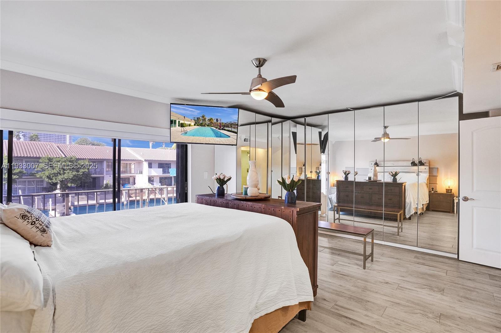 LEEWARD POINT - Residential