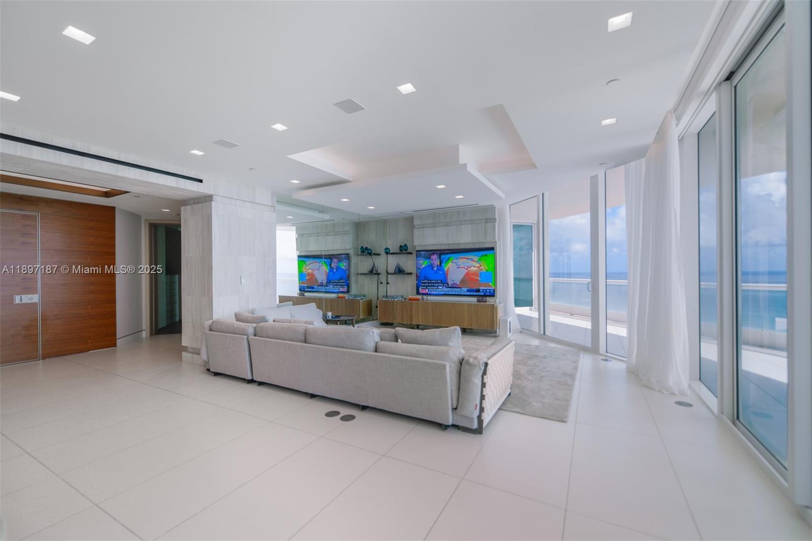 TURNBERRY OCEAN COLONY SO - Residential