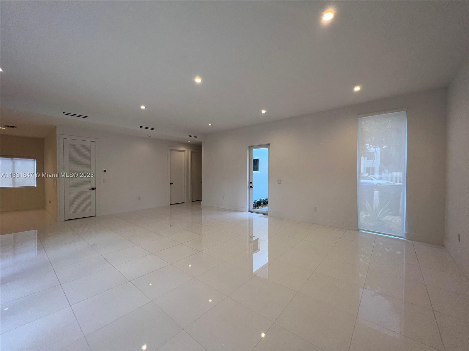 BAYWOOD - Residential Lease