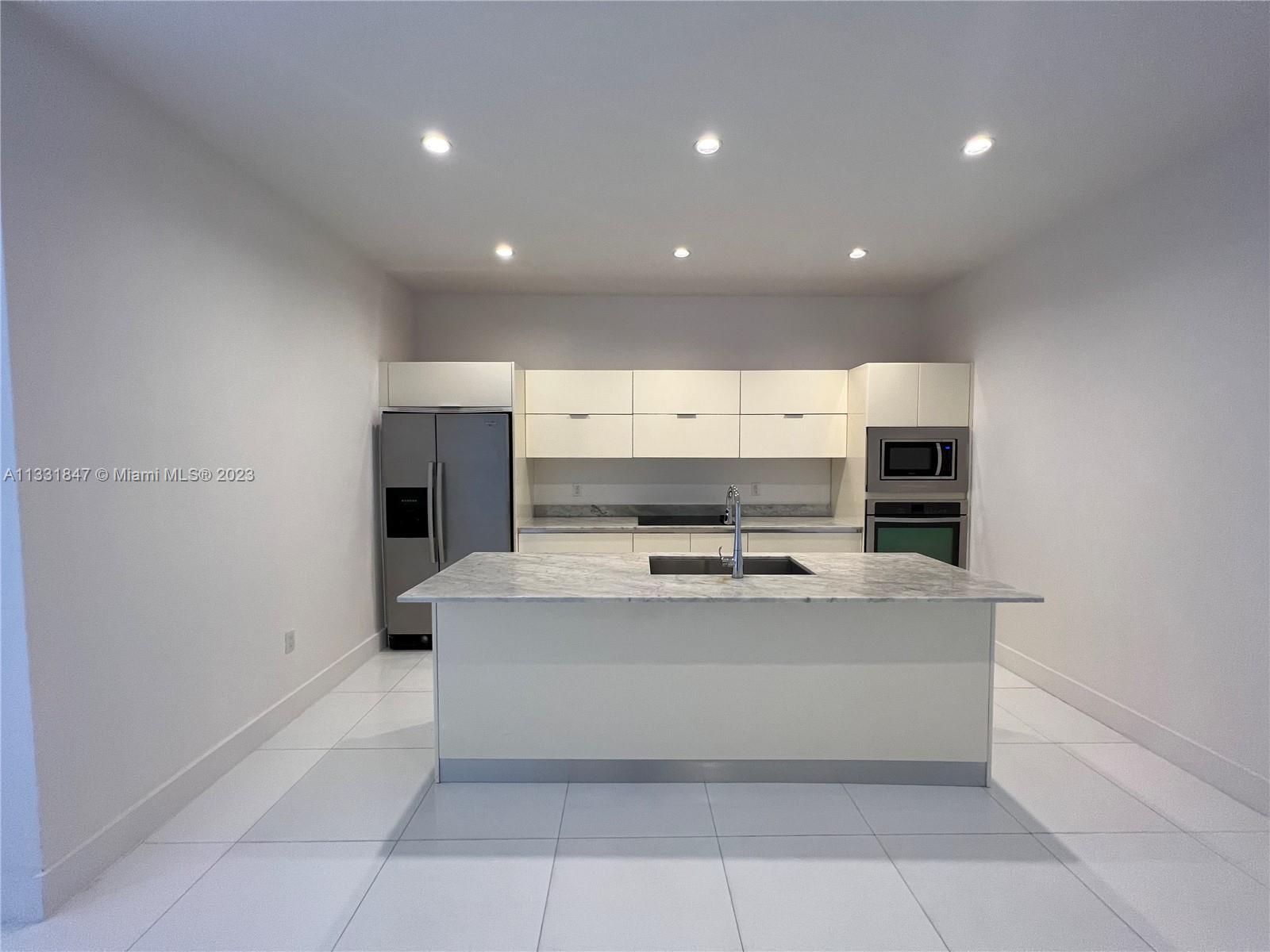 BAYWOOD - Residential Lease