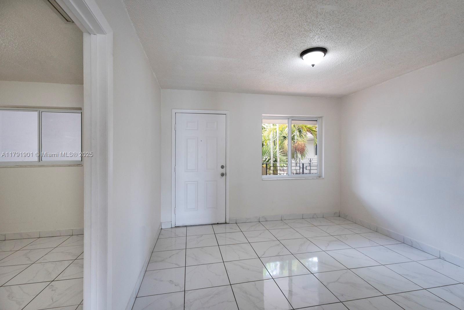 BRISTOL PARK II - Residential Lease