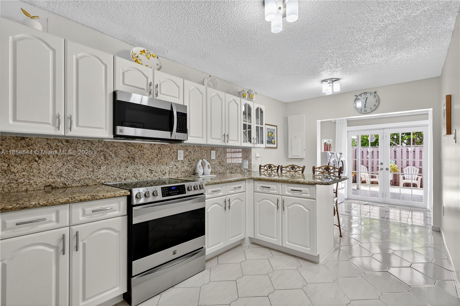 2ND COURT VILLAS CONDO - Residential