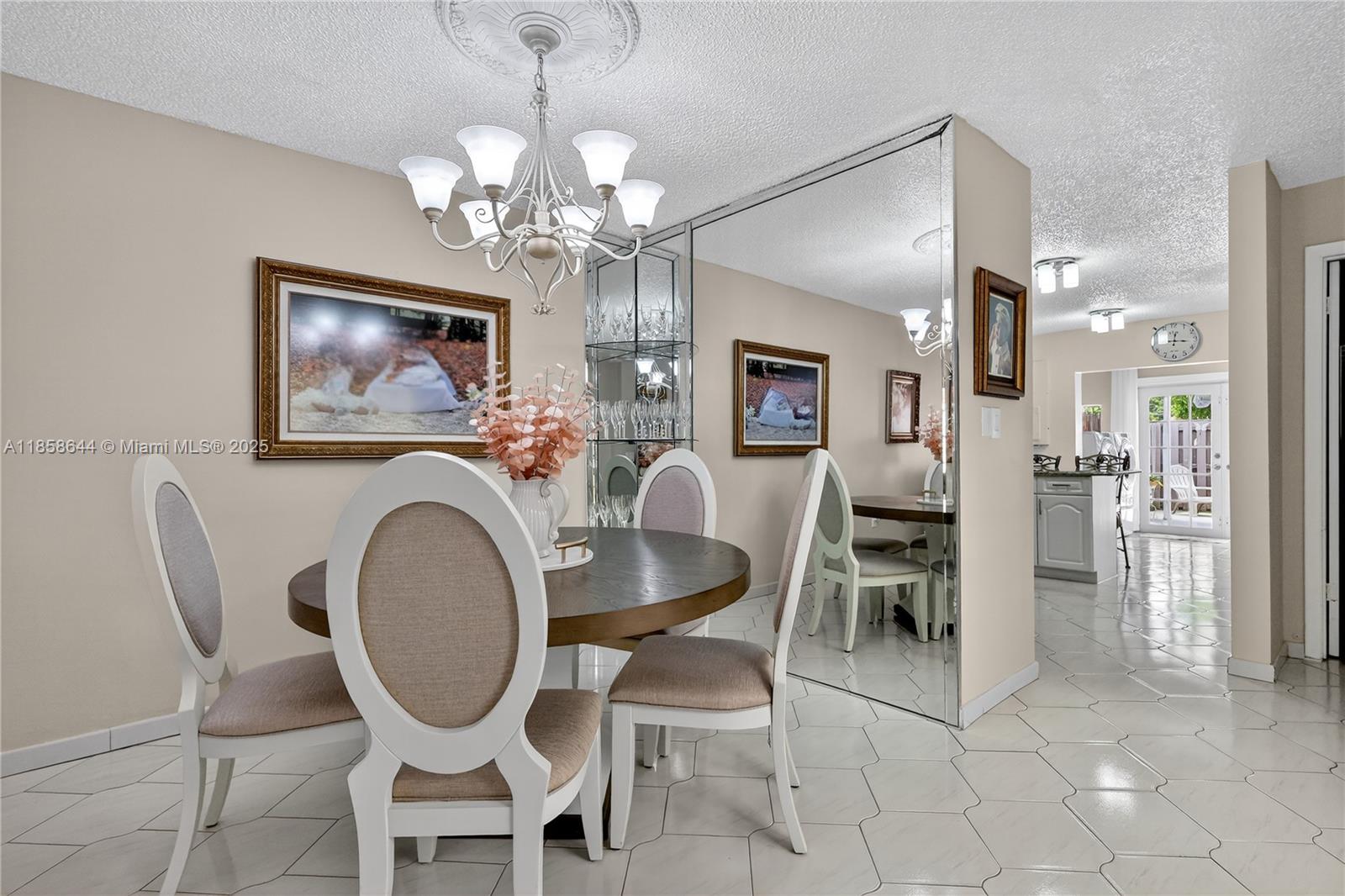 2ND COURT VILLAS CONDO - Residential