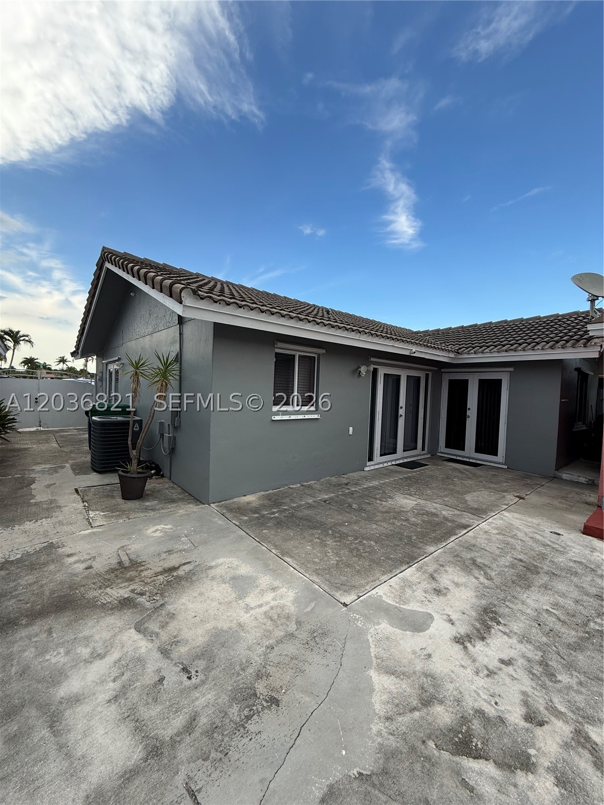 WEST MILLER HEIGHTS SEC 1 - Residential Lease