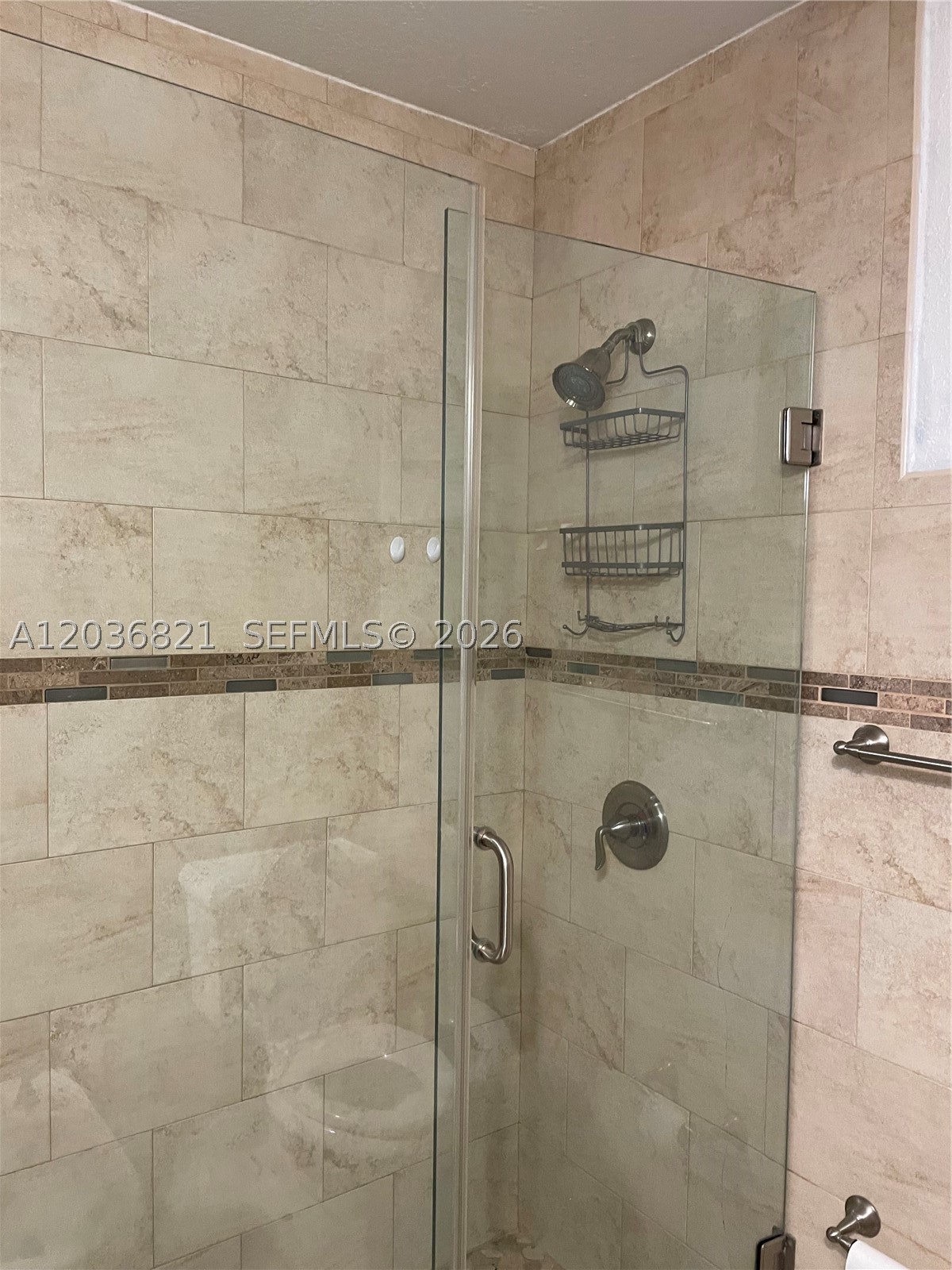 WEST MILLER HEIGHTS SEC 1 - Residential Lease