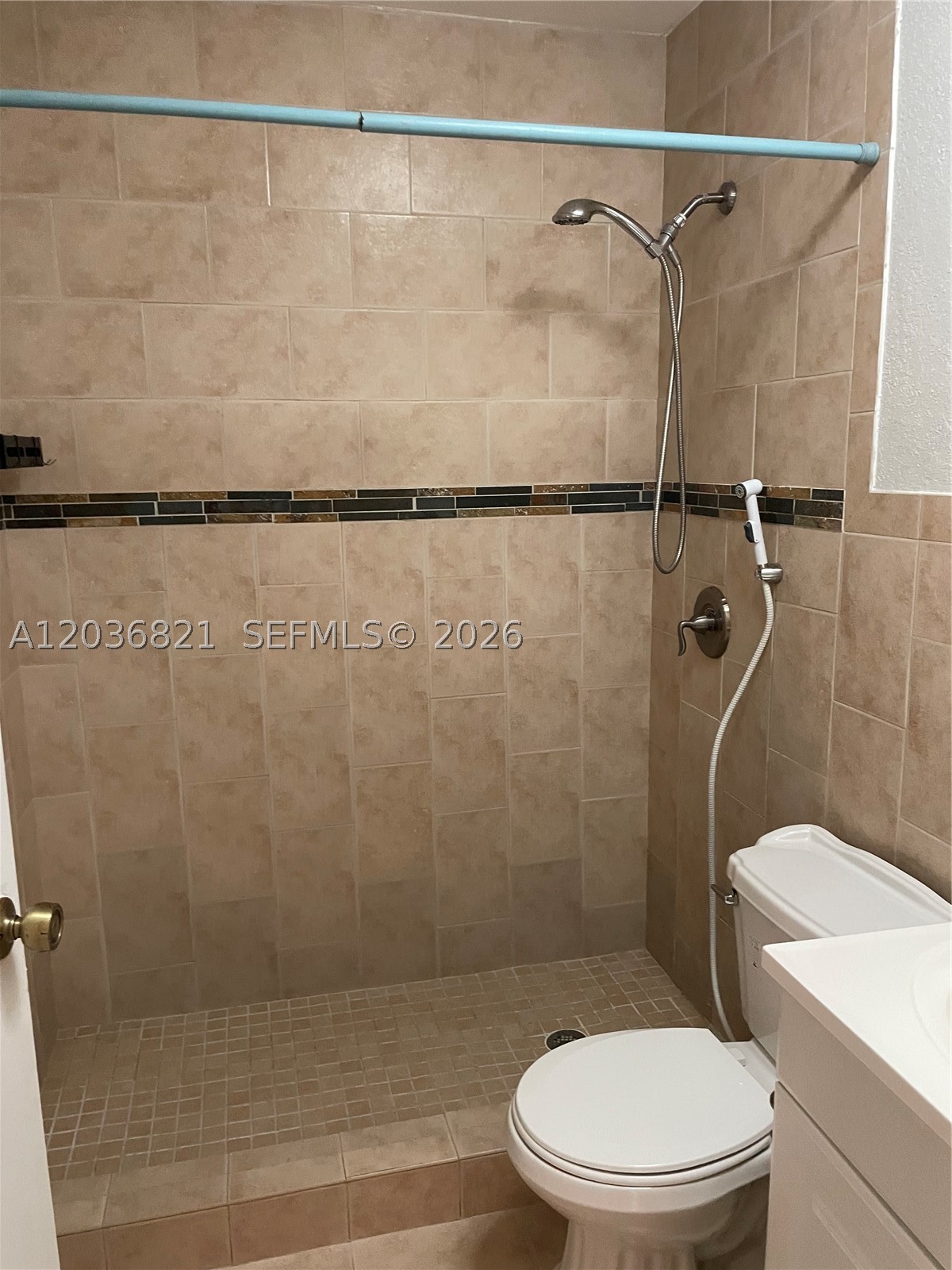 WEST MILLER HEIGHTS SEC 1 - Residential Lease
