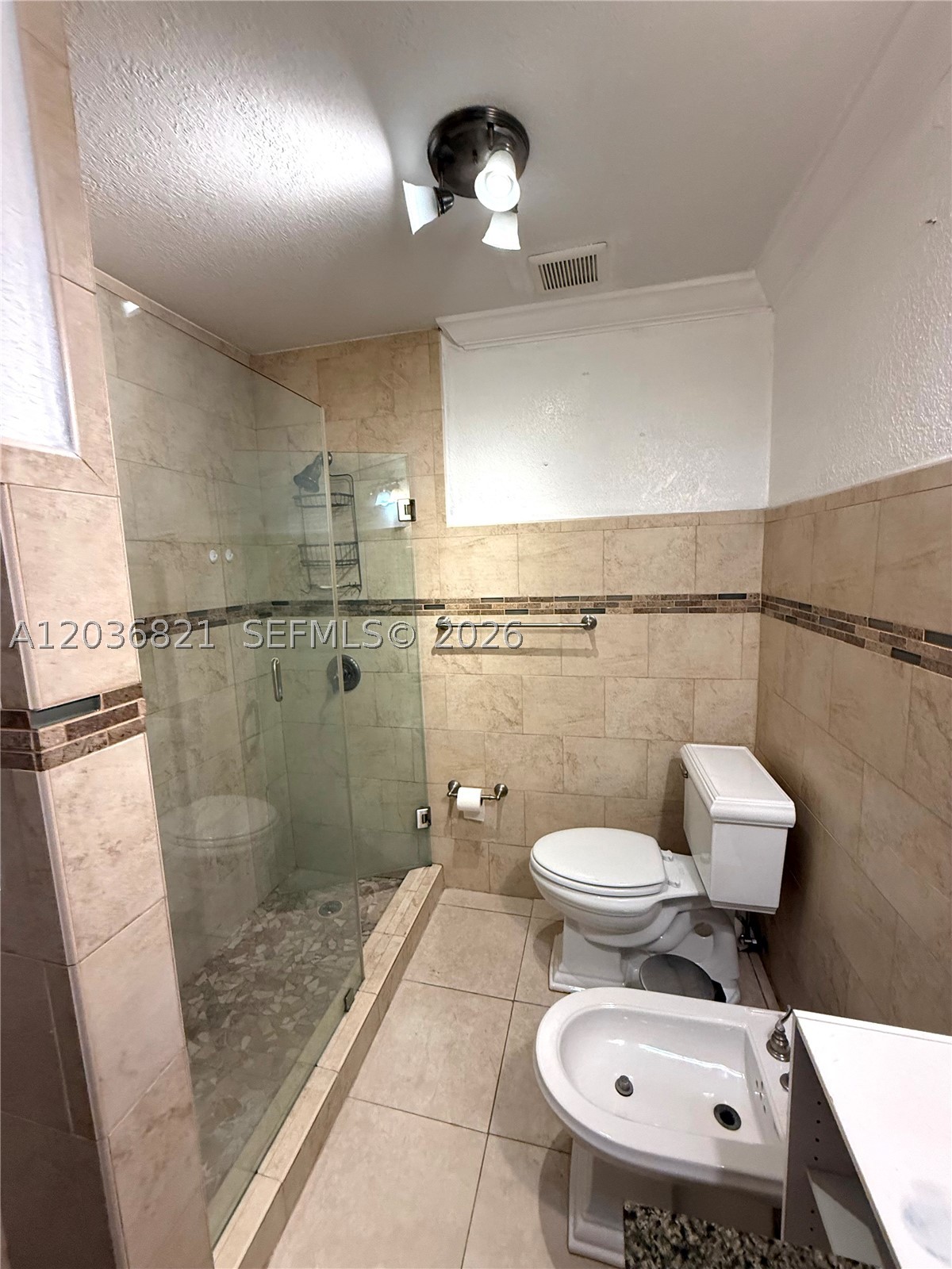 WEST MILLER HEIGHTS SEC 1 - Residential Lease