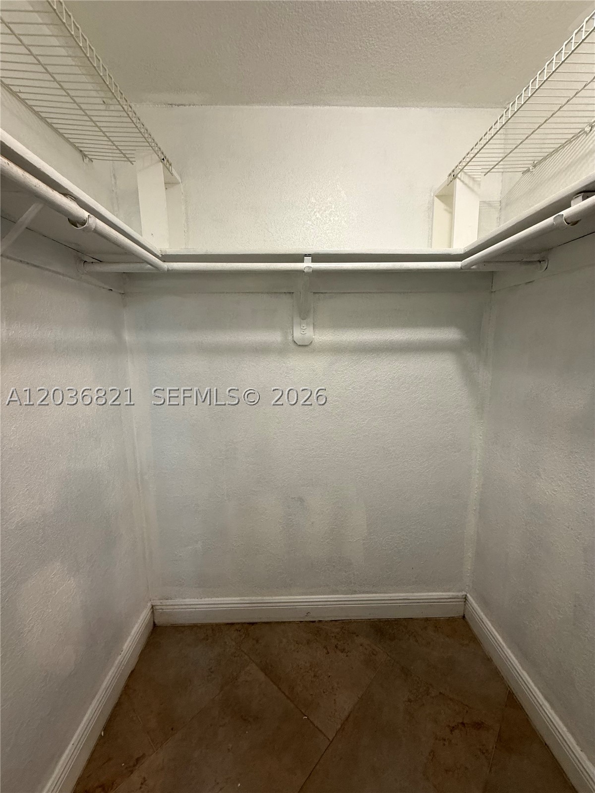 WEST MILLER HEIGHTS SEC 1 - Residential Lease