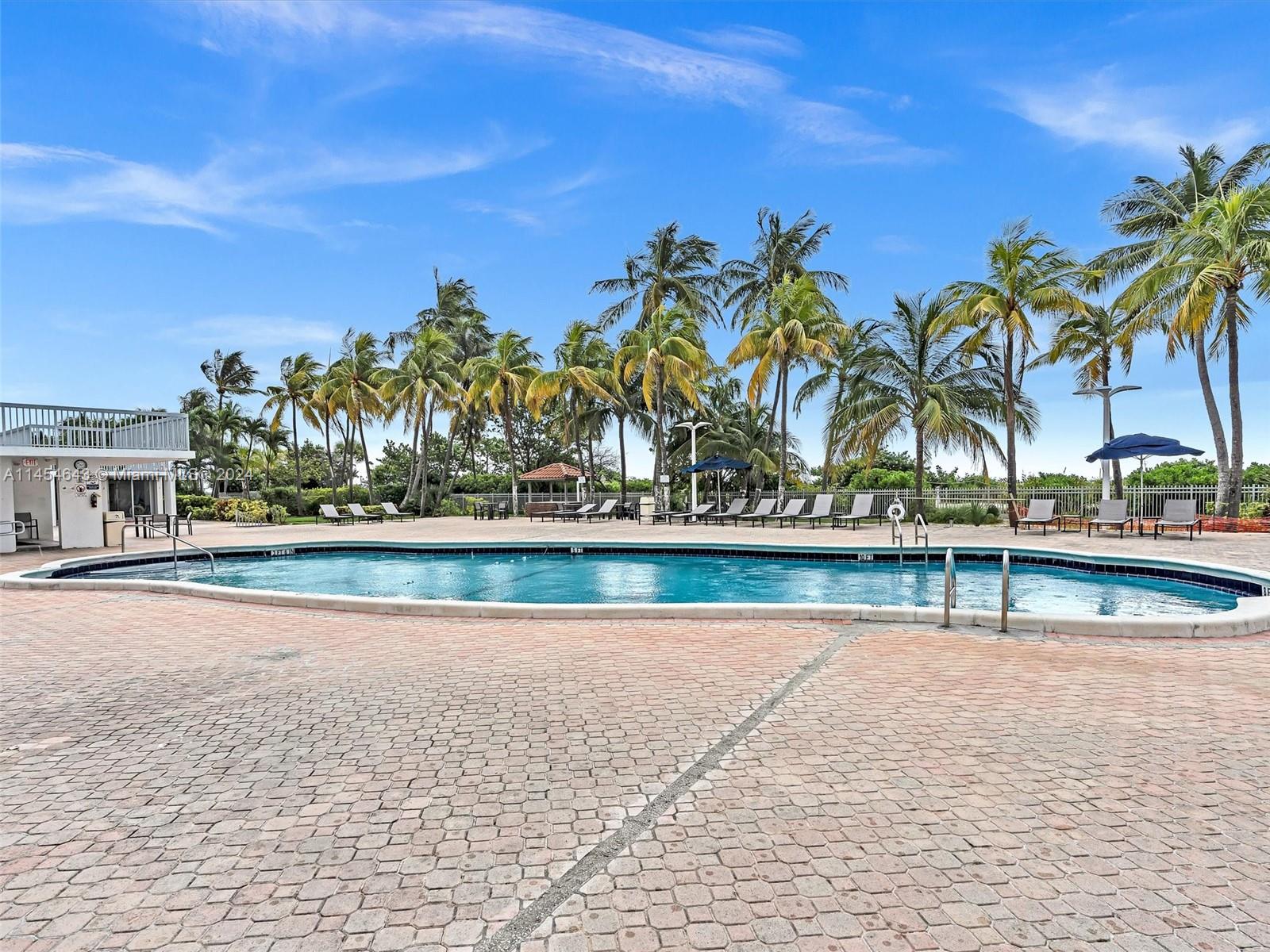 MIRASOL OCEAN TOWERS COND - Residential