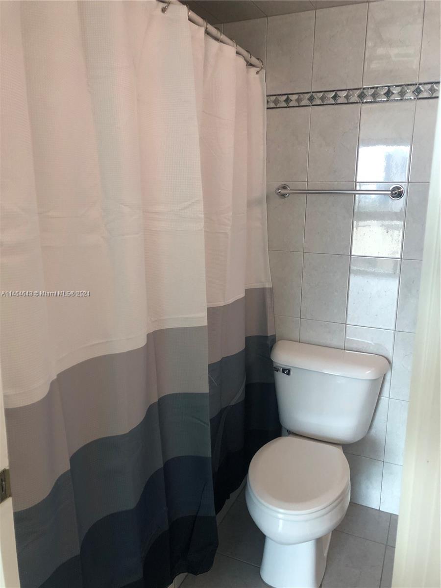 MIRASOL OCEAN TOWERS COND - Residential