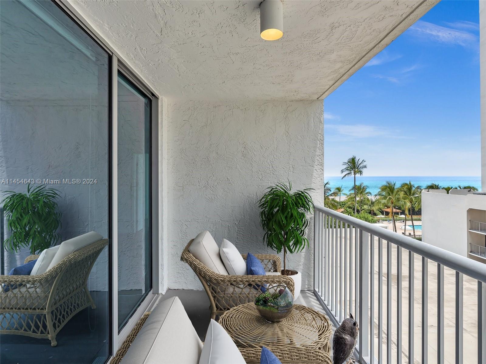 MIRASOL OCEAN TOWERS COND - Residential