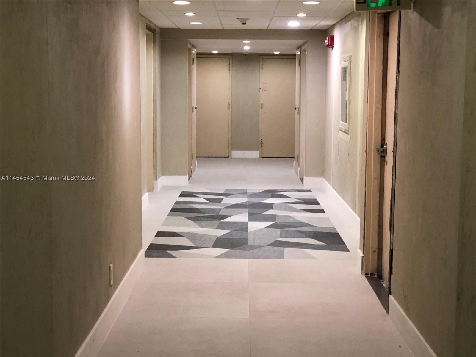 MIRASOL OCEAN TOWERS COND - Residential