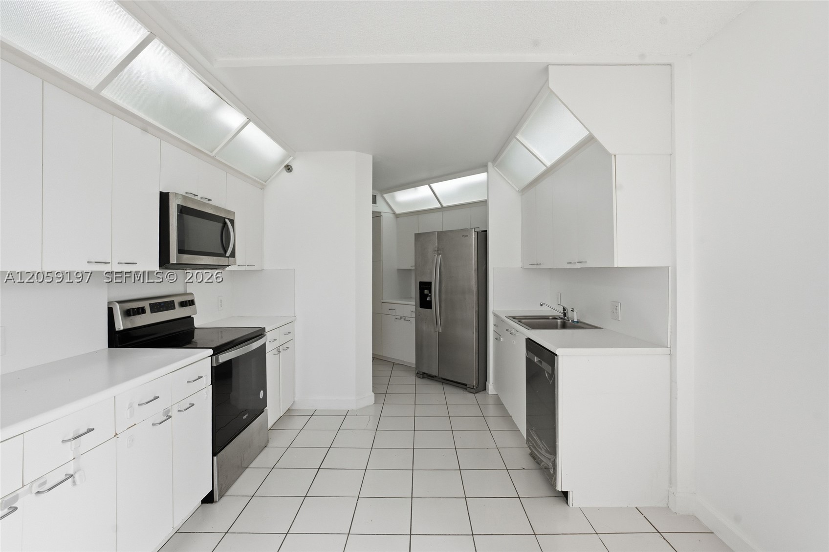 THE LANDMARK CONDO - Residential