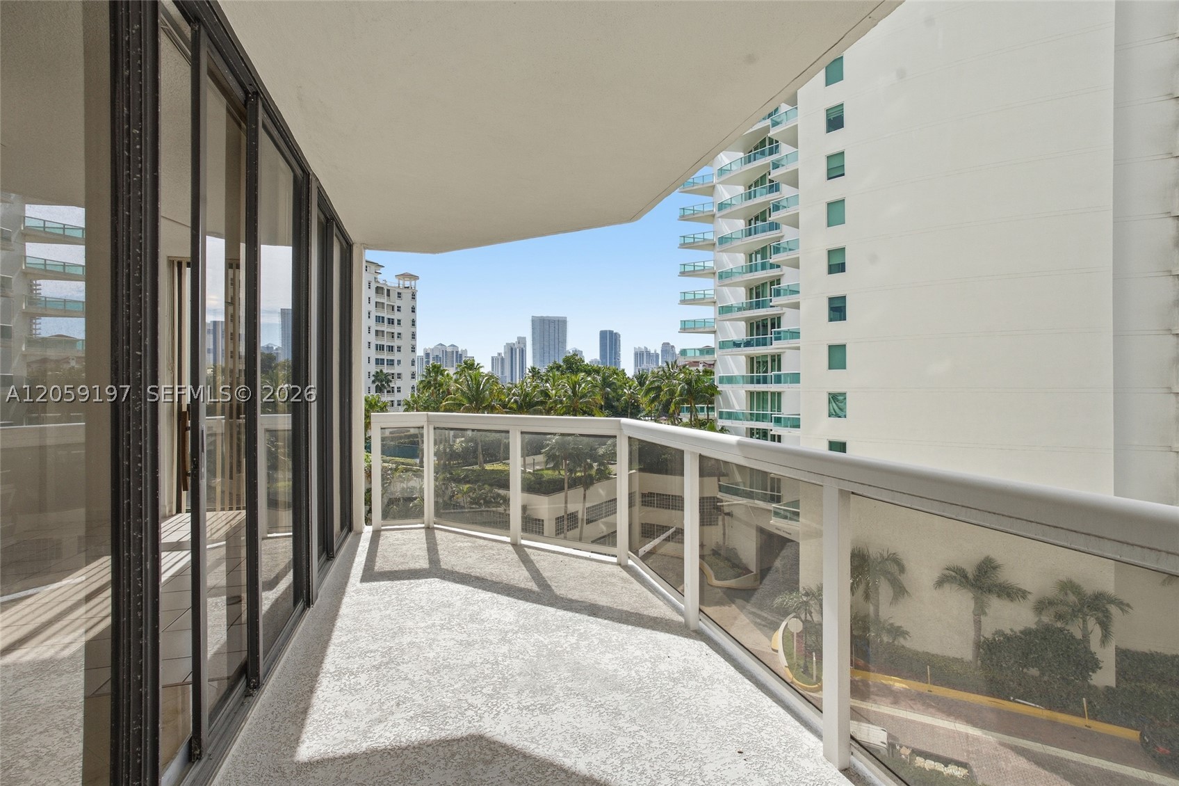 THE LANDMARK CONDO - Residential