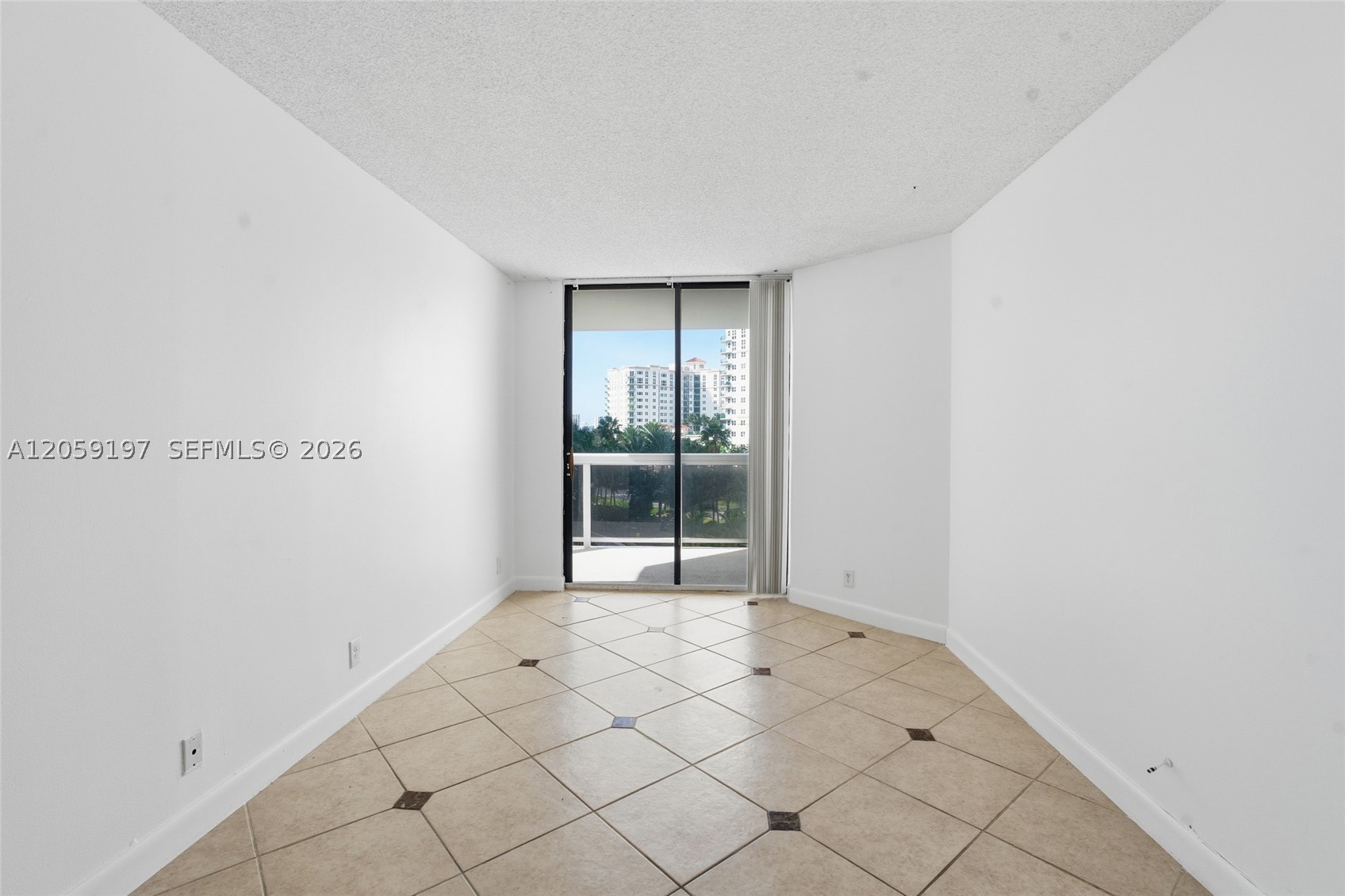 THE LANDMARK CONDO - Residential