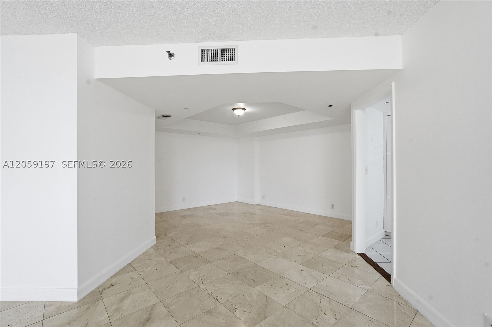 THE LANDMARK CONDO - Residential
