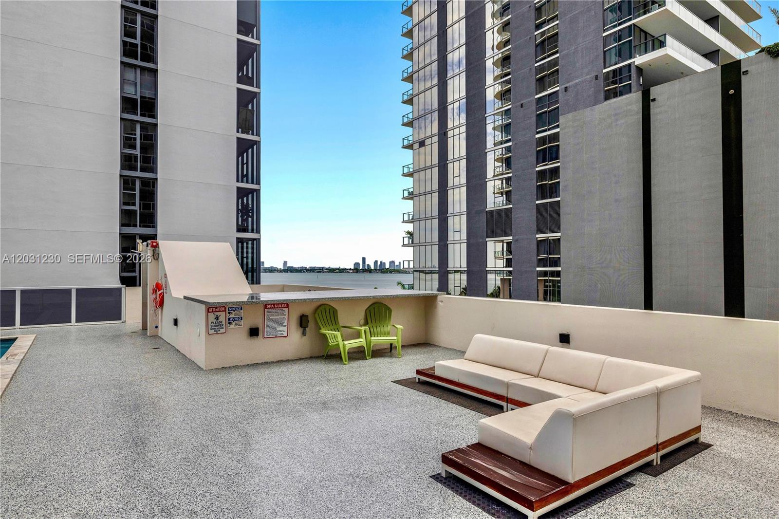 23 BISCAYNE BAY CONDO - Residential Lease