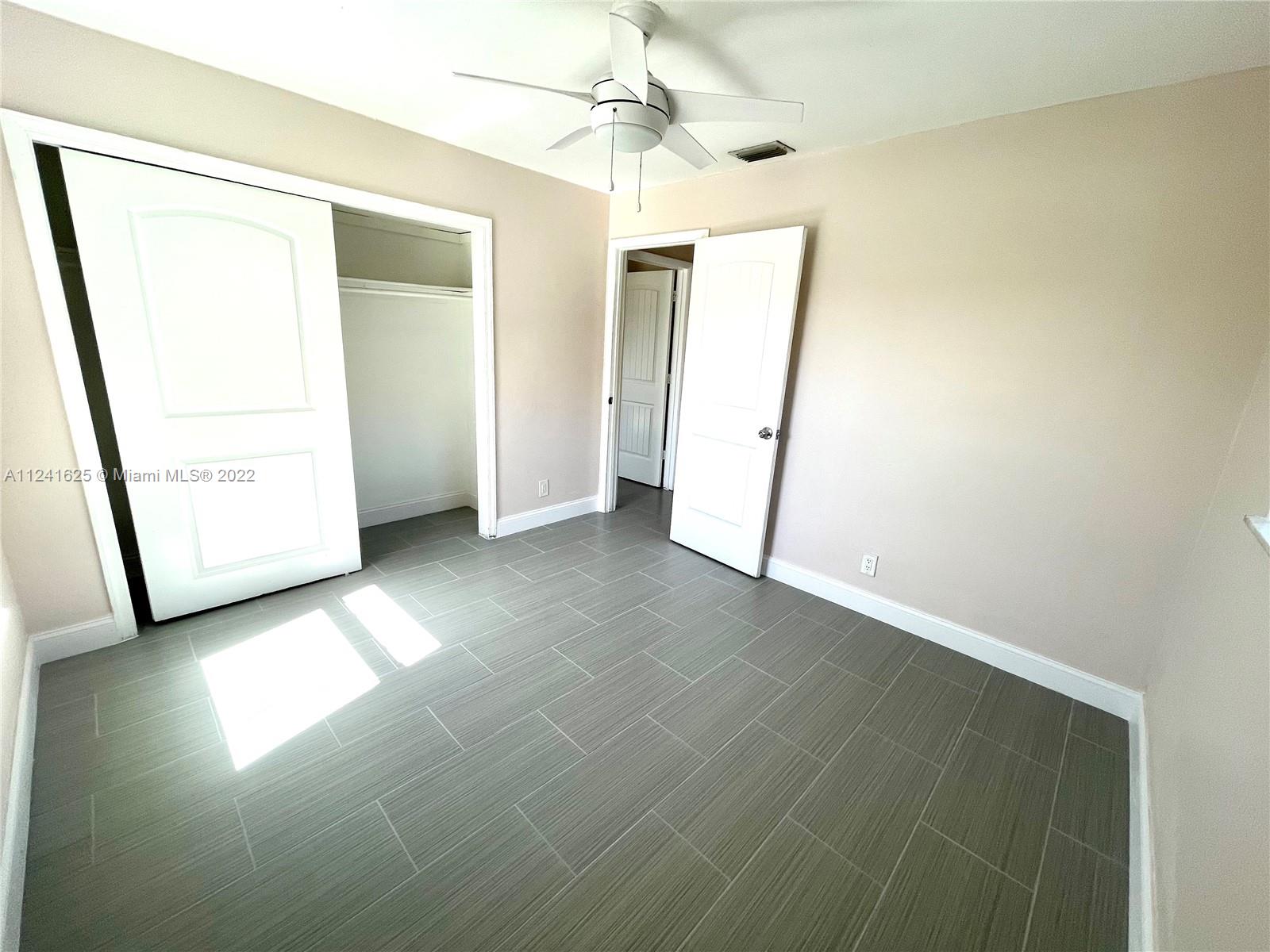 CORAL SPRINGS COUNTRY CLU - Residential Lease
