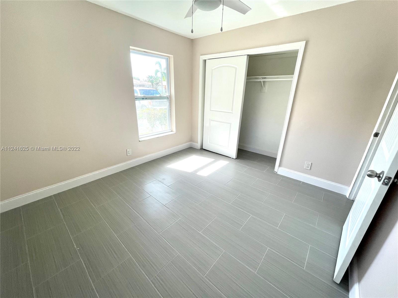 CORAL SPRINGS COUNTRY CLU - Residential Lease