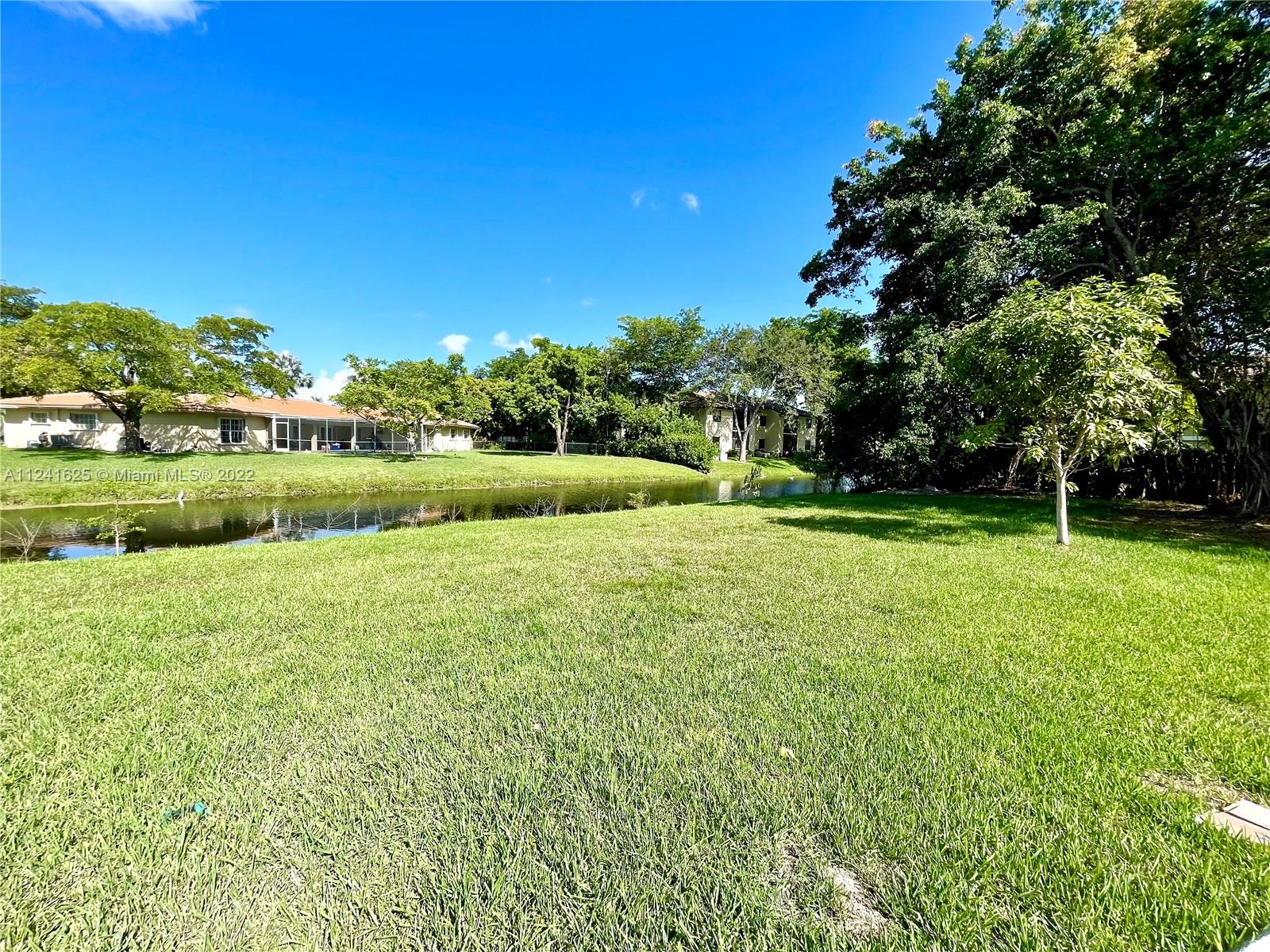 CORAL SPRINGS COUNTRY CLU - Residential Lease