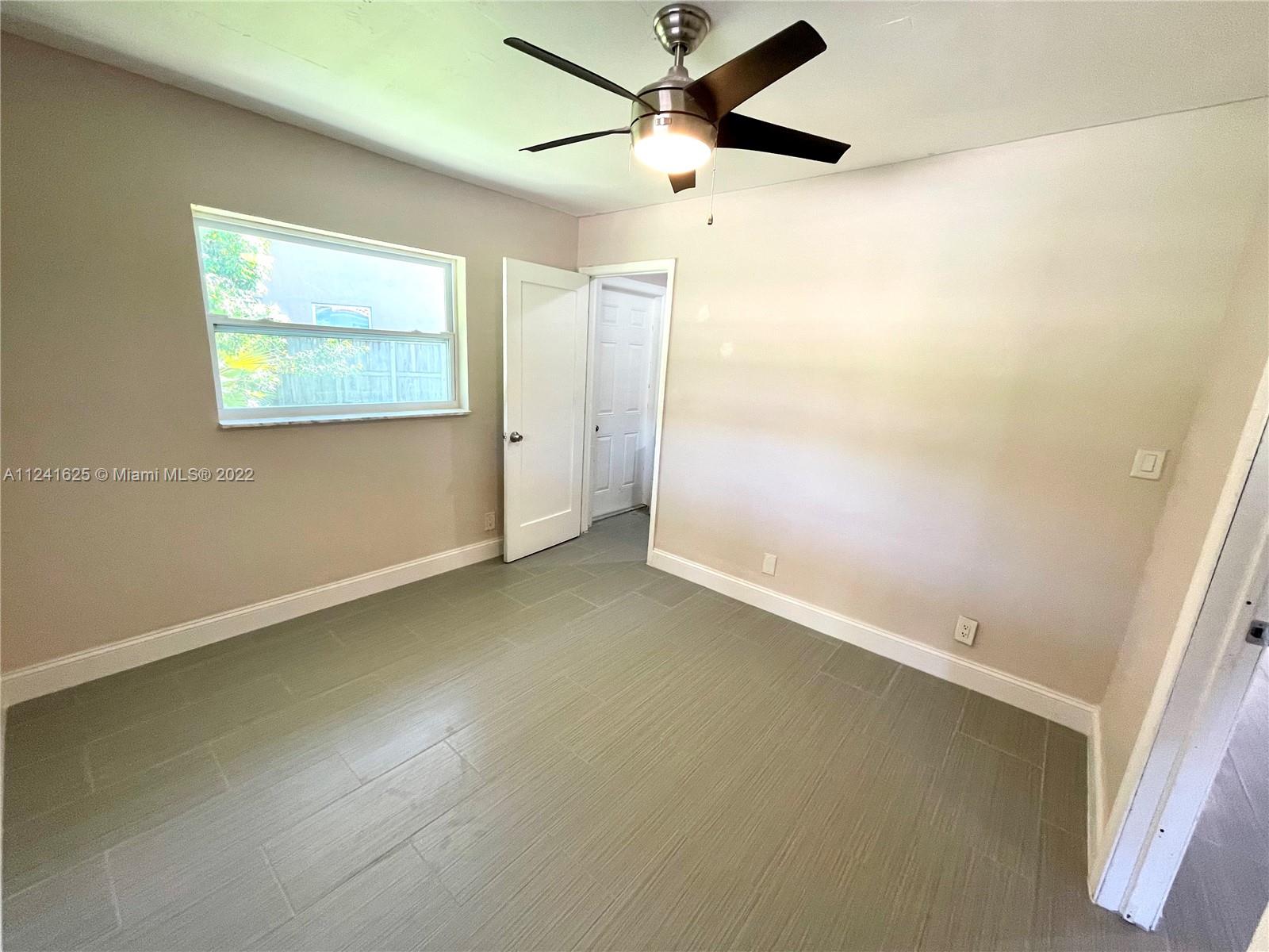 CORAL SPRINGS COUNTRY CLU - Residential Lease