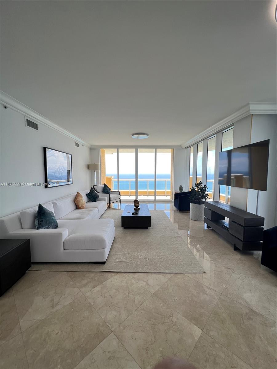ACQUALINA OCEAN RESIDENCE - Residential