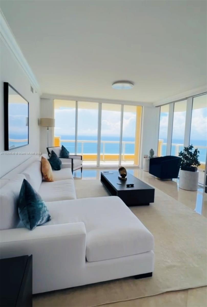 ACQUALINA OCEAN RESIDENCE - Residential