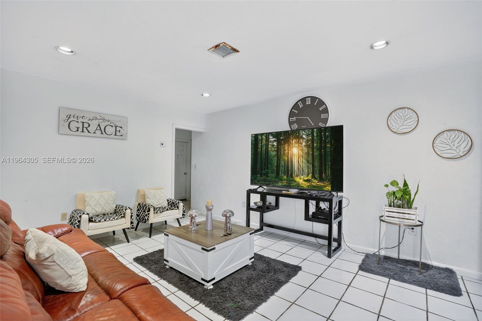 LUCKY STAR ESTATES - Residential