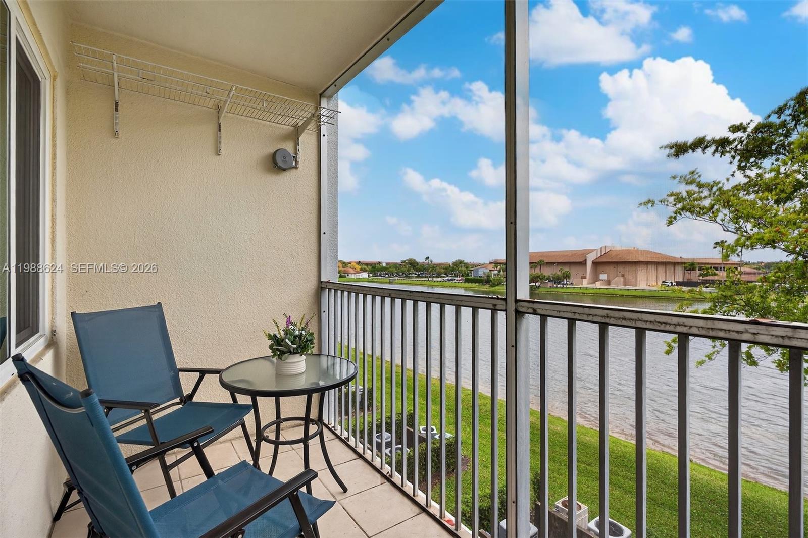 IVANHOE WEST - Residential