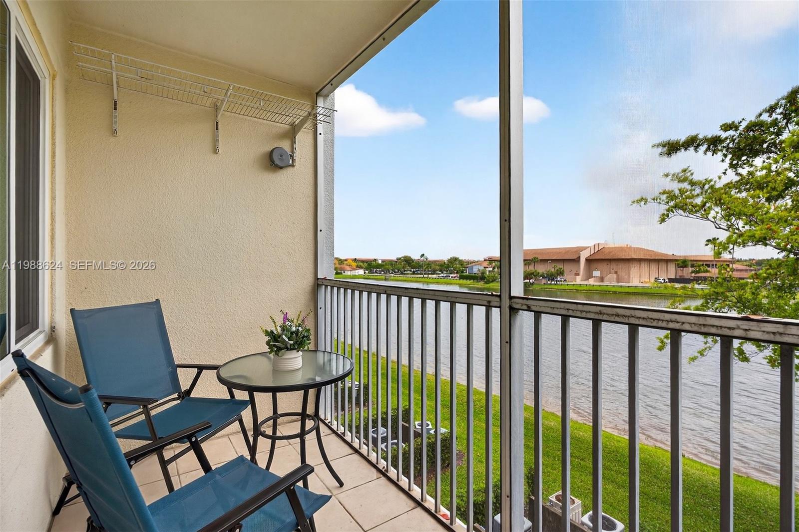 IVANHOE WEST - Residential