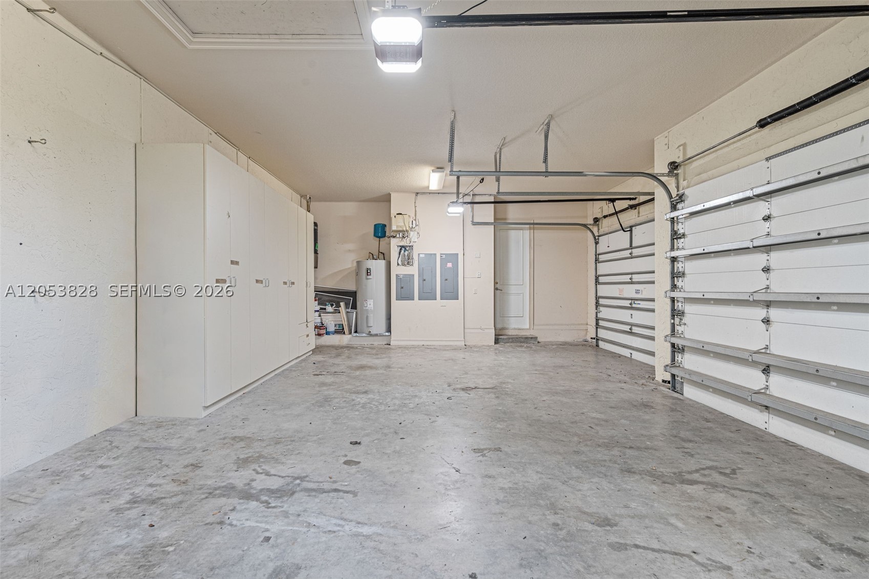 ENCLAVE - Residential