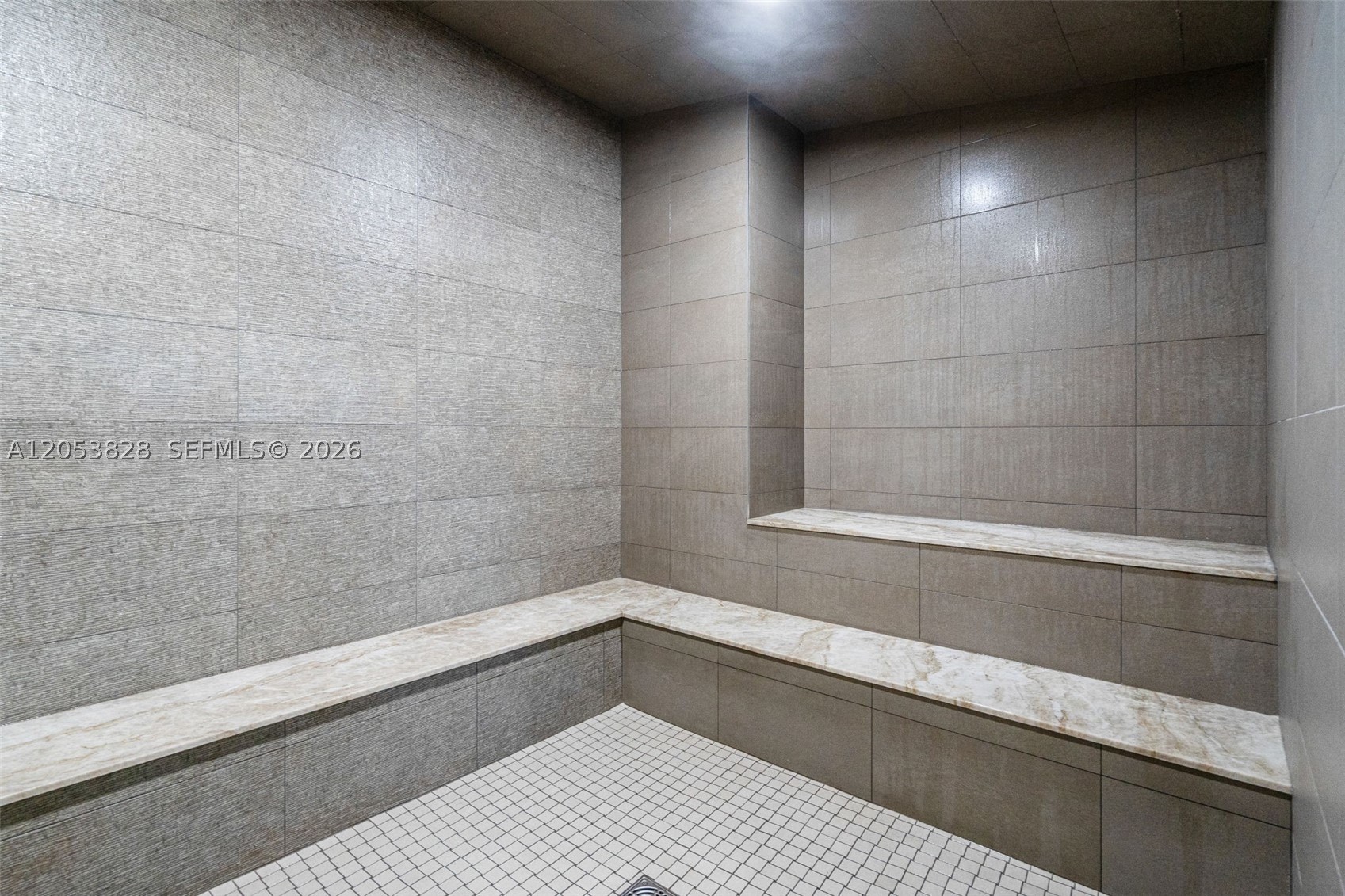 ENCLAVE - Residential