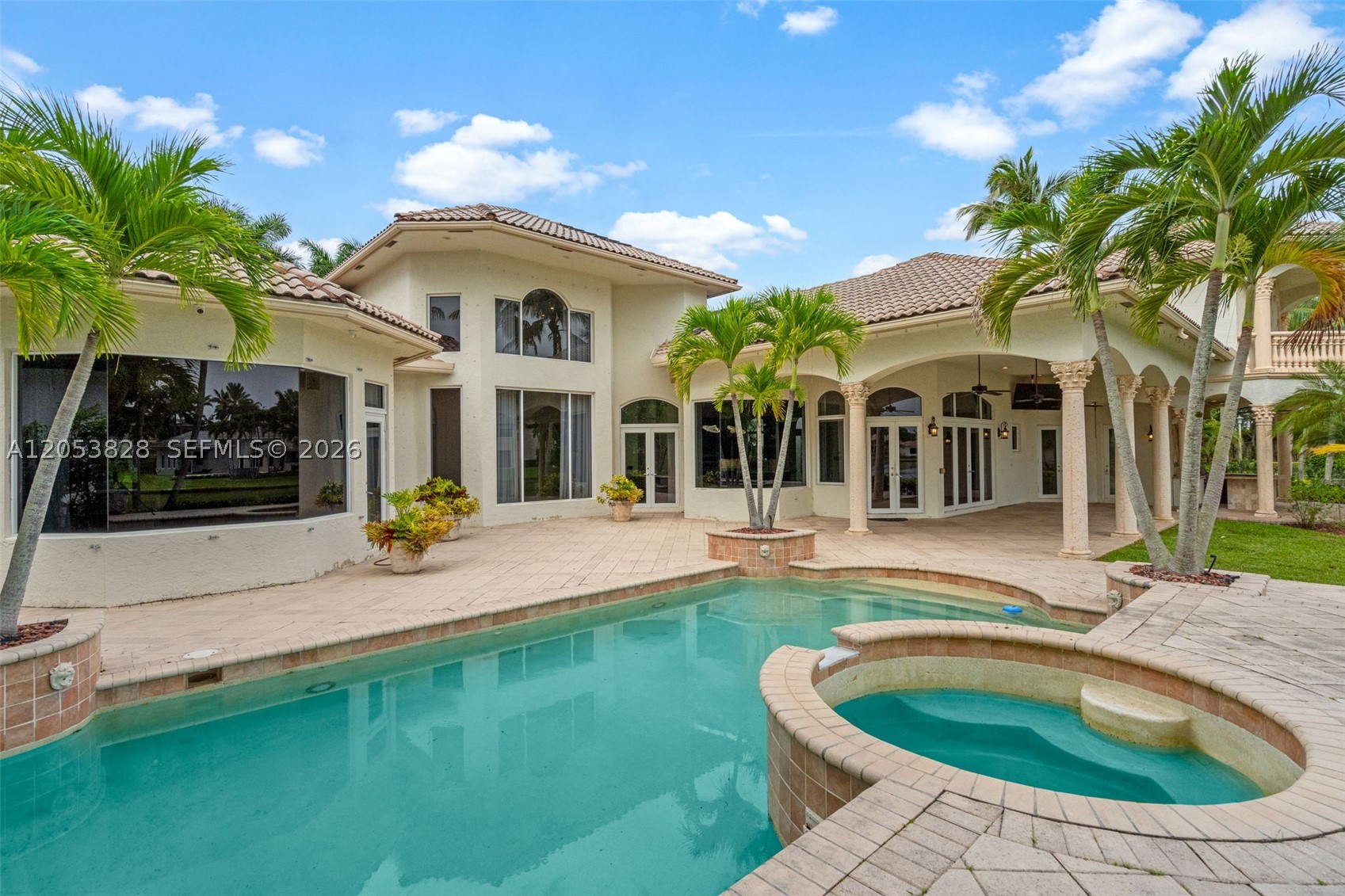ENCLAVE - Residential