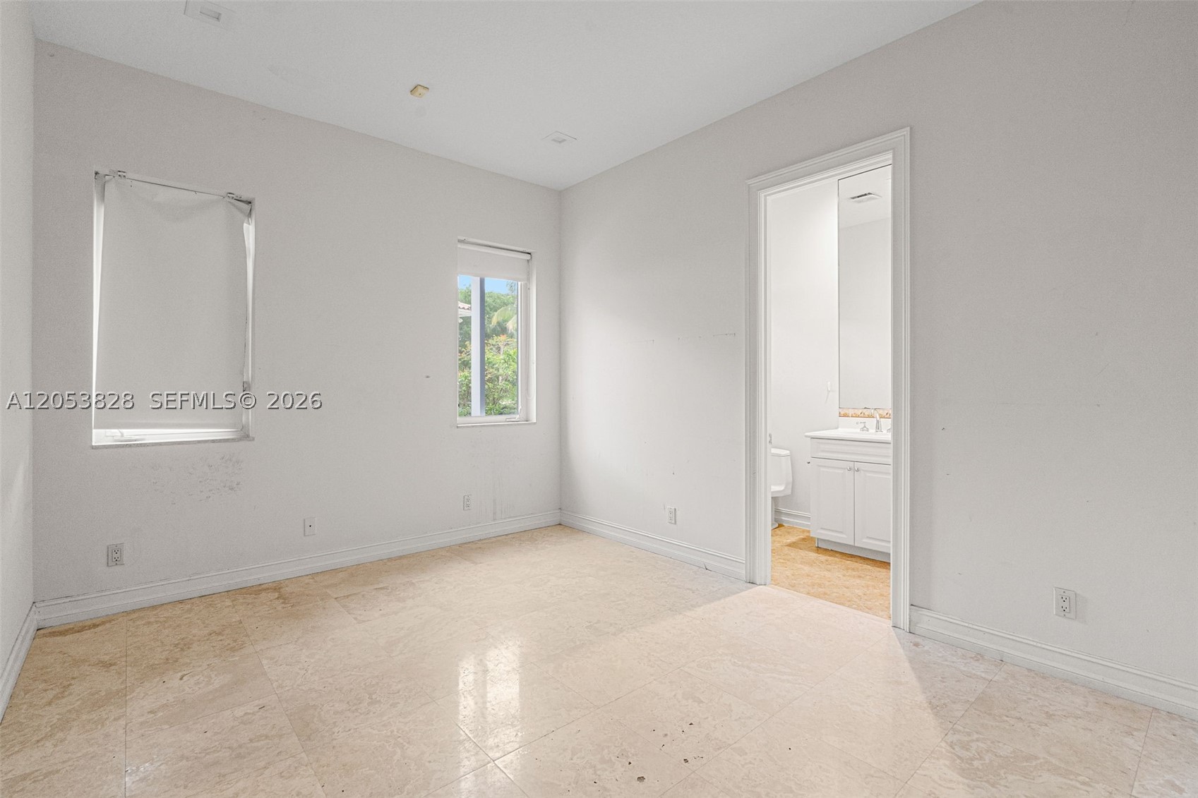 ENCLAVE - Residential