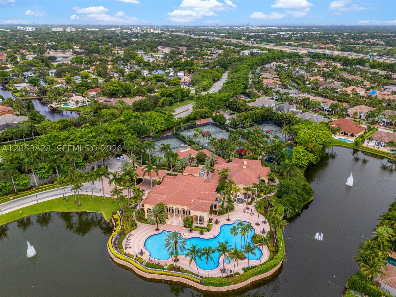 ENCLAVE - Residential