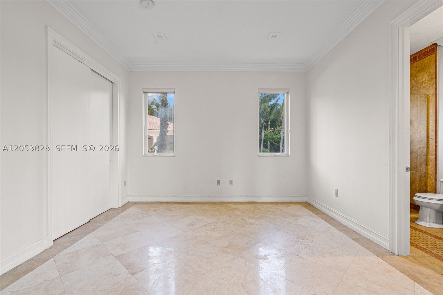 ENCLAVE - Residential
