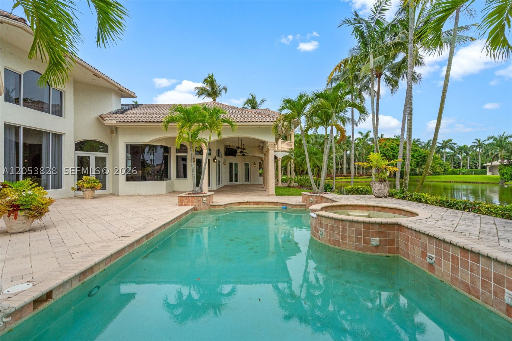 ENCLAVE - Residential