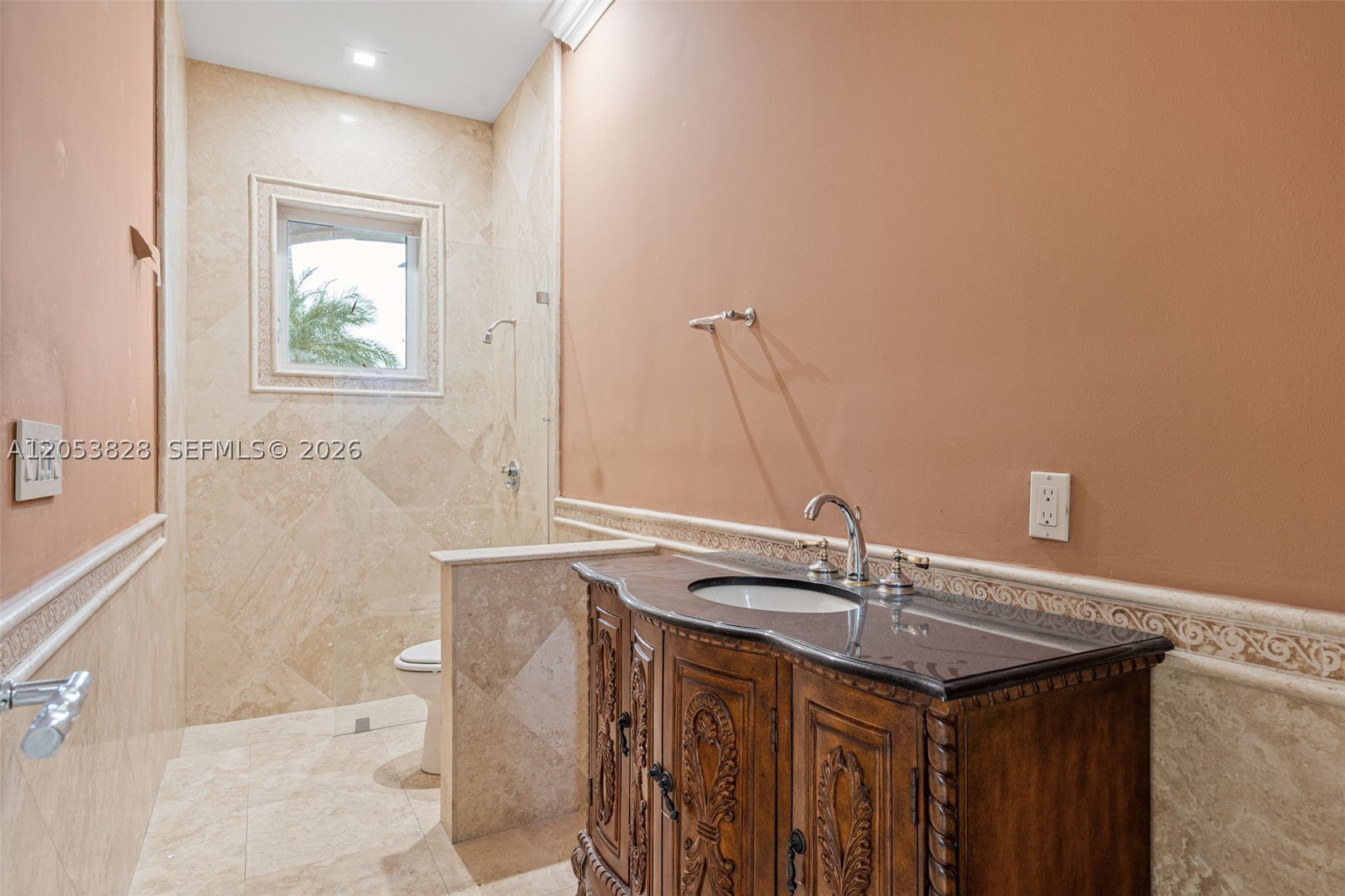 ENCLAVE - Residential
