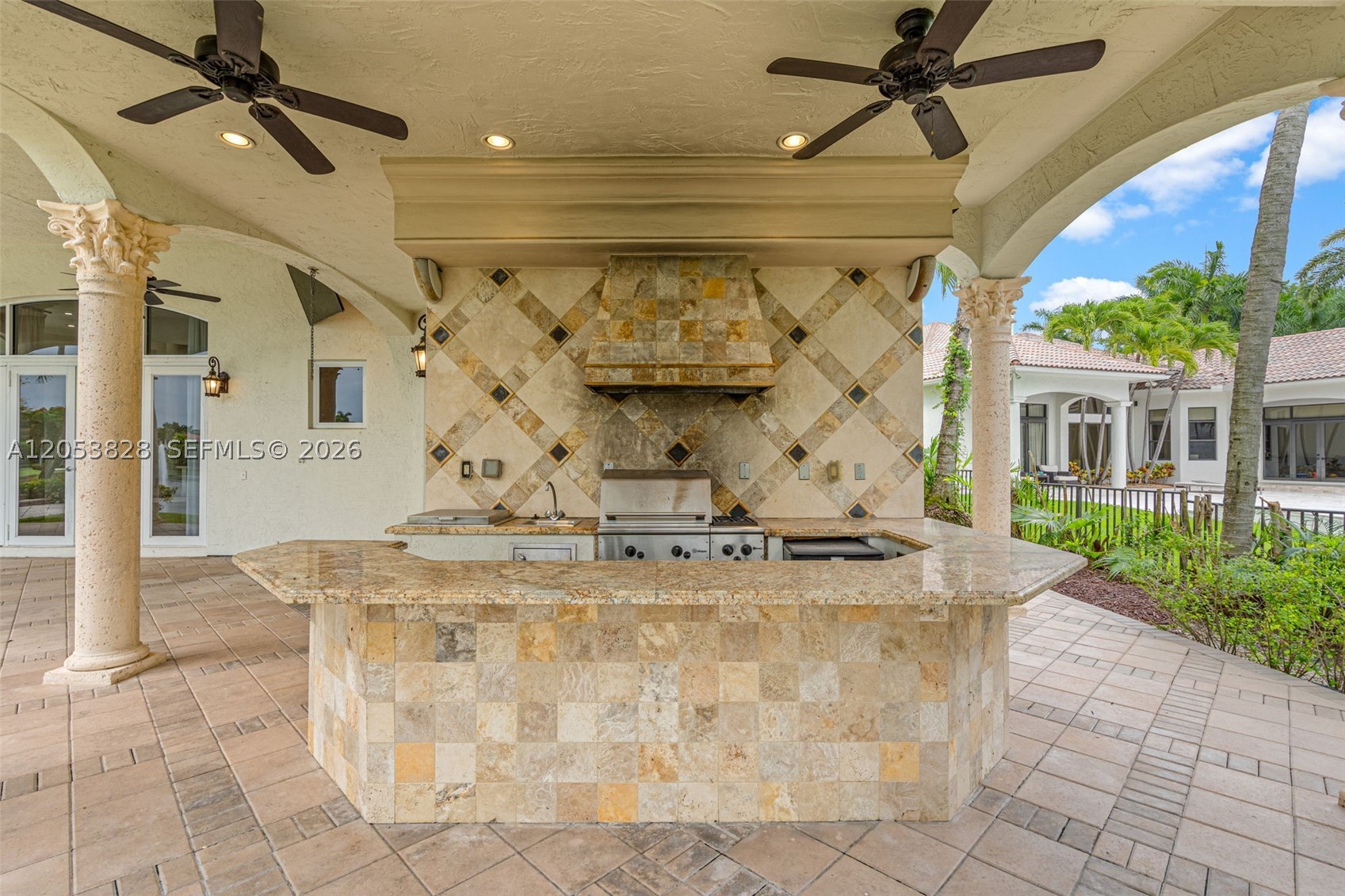 ENCLAVE - Residential