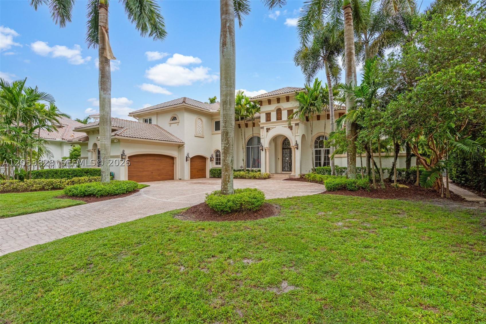 ENCLAVE - Residential