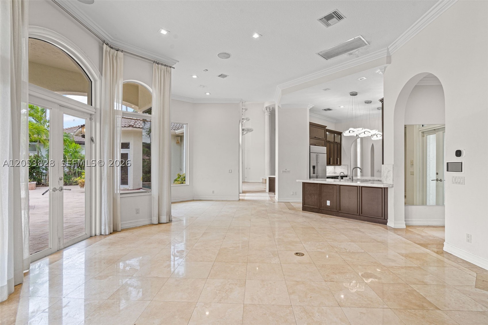 ENCLAVE - Residential