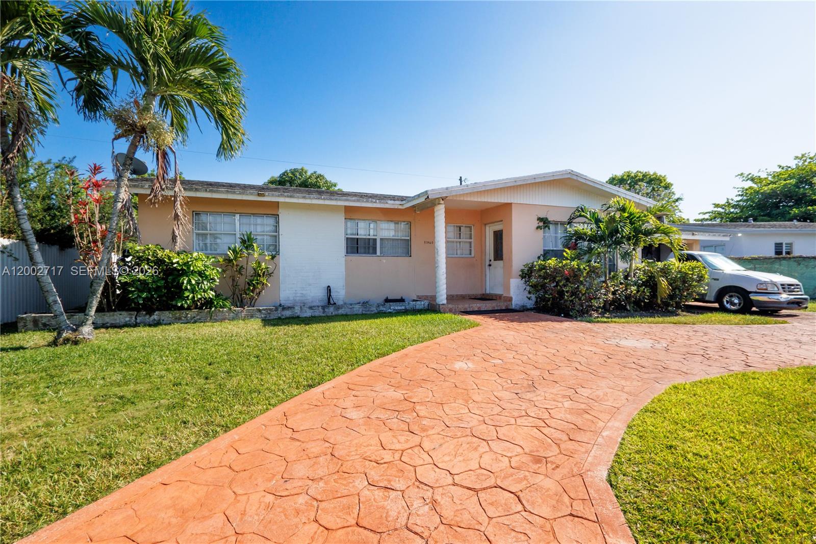 SO MIAMI HEIGHTS MANOR - Residential