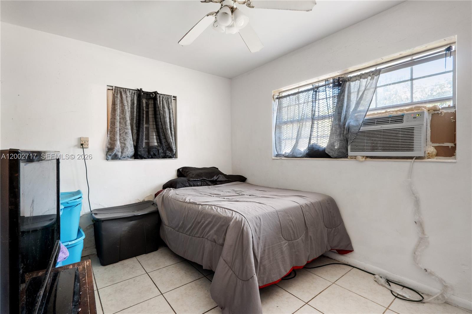 SO MIAMI HEIGHTS MANOR - Residential