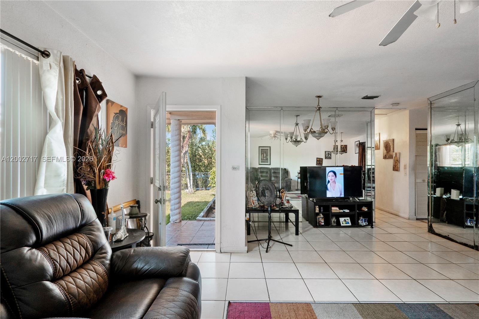 SO MIAMI HEIGHTS MANOR - Residential