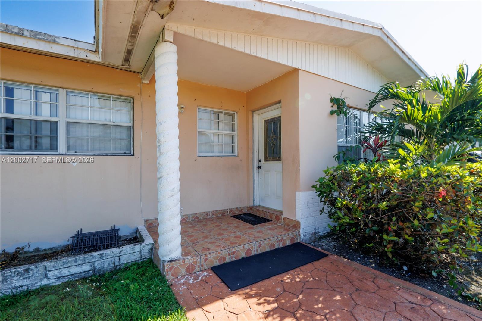 SO MIAMI HEIGHTS MANOR - Residential