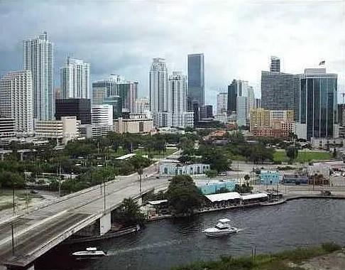 WIND CONDO - Residential Lease