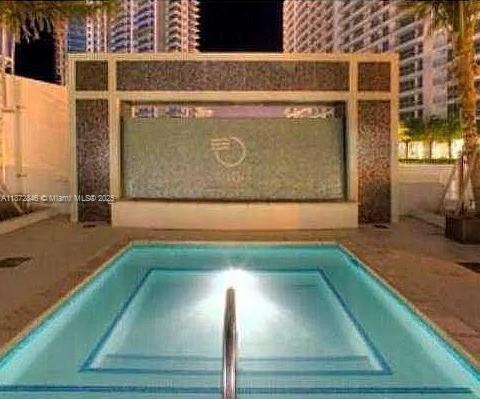 WIND CONDO - Residential Lease